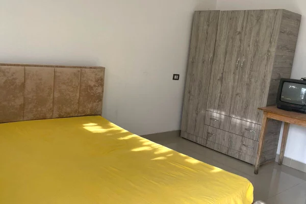 Shtepi me qera Apartament ne Tirane, 1+1, Mobilimi E mobiluar, Pagesa 280  Euro.