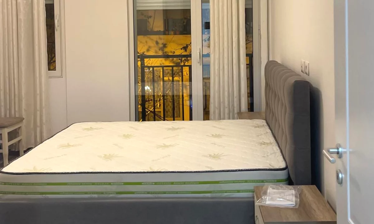 Appartamento in affitto a Tirana 1+1, Arredato