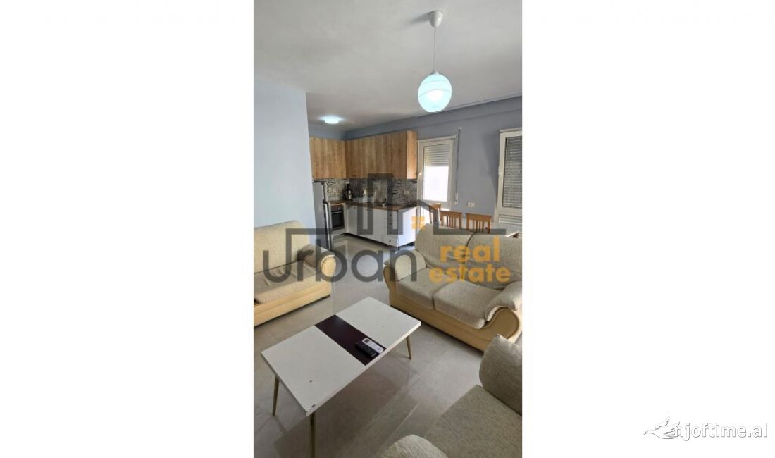 Shtepi ne shitje Apartament ne Tirane, 2+1, Mobilimi E mobiluar, Pagesa 193,000  Euro.