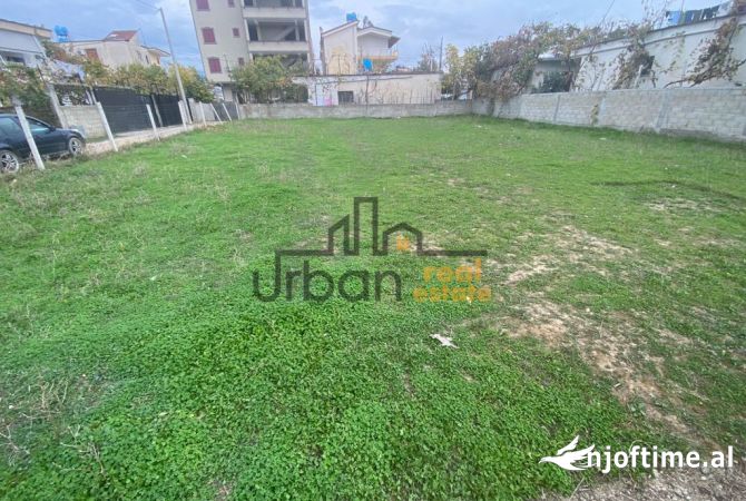 Truall ose Toke ne Tirane - 99,000 Euro