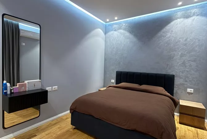 Appartamento in vendita a Tirana 2+1, Arredato