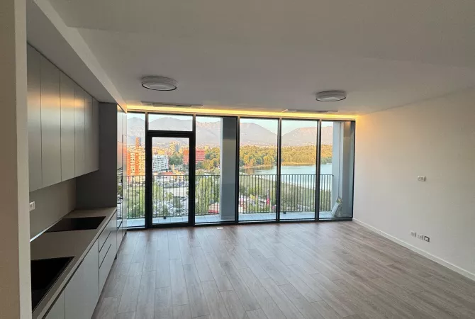 Appartamento in affitto a Tirana 2+1, SemiArredato