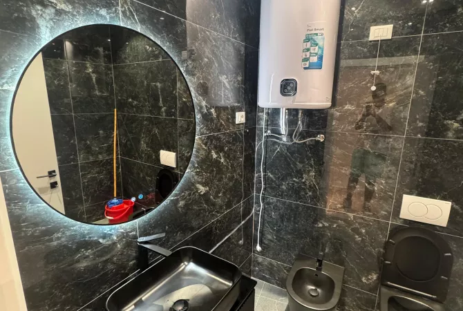 Appartamento in affitto a Tirana 2+1, SemiArredato