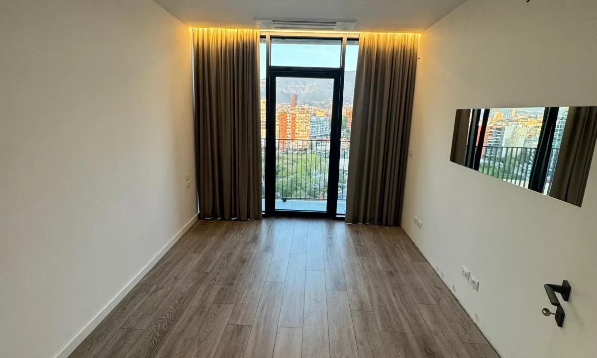 Appartamento in affitto a Tirana 2+1, SemiArredato