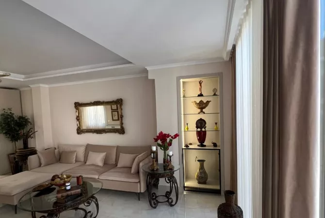 Qera, Vilë 2 Kate, Xhamllikun, Tiranë - 2000€ | 150 m²