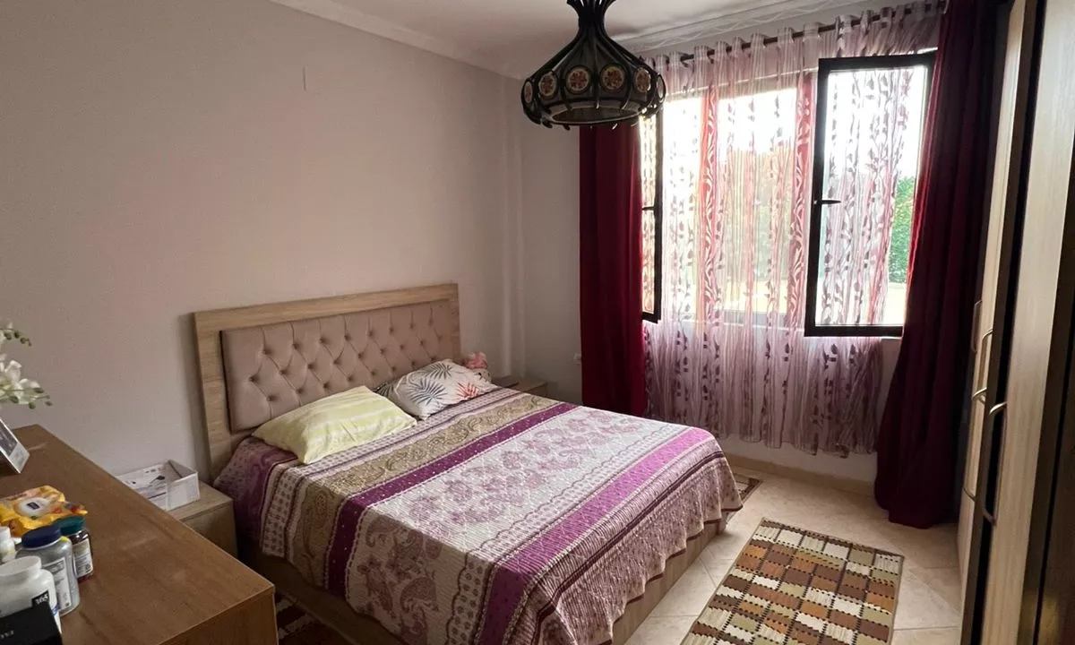 Casa privata/Indipendente in vendita a Tirana 4+1, Arredato