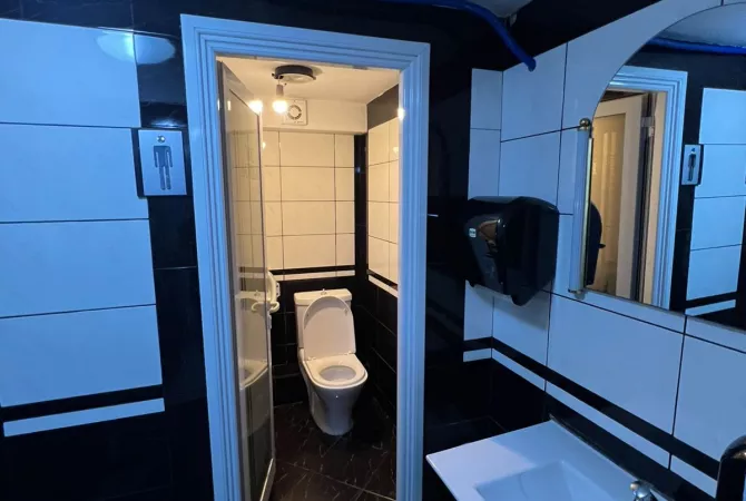 Casa privata/Indipendente in vendita a Tirana 4+1, Arredato