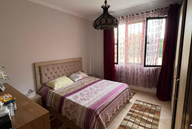 Shitet, Godinë Multifunksionale, pranë Oxhakut, Tiranë - 1.600.000€ | 1000 m²