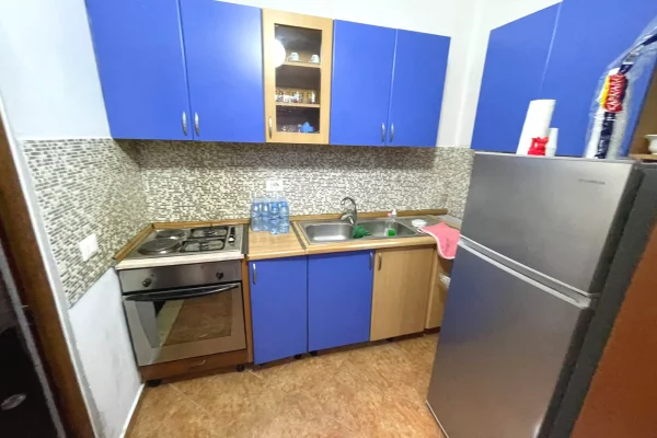 Shtepi ne shitje Apartament ne Tirane, 3+1, Mobilimi E mobiluar, Pagesa 145,000  Euro.