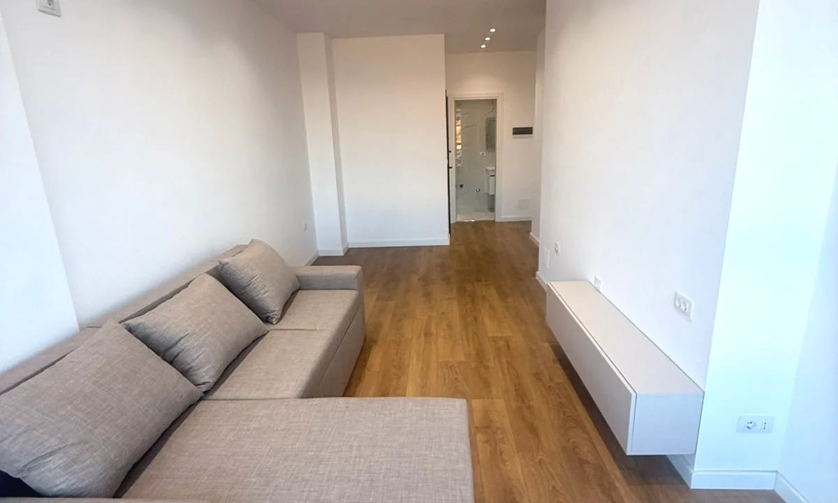 Appartamento in vendita a Tirana 1+1, Arredato