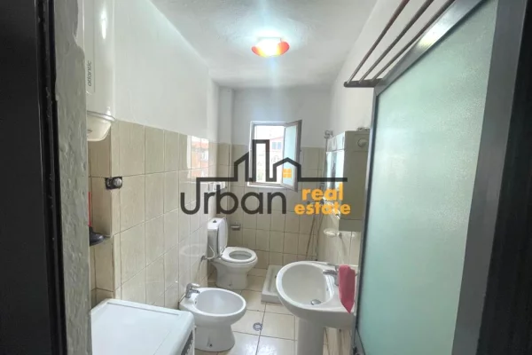 Shtepi me qera Apartament ne Tirane, 1+1, Mobilimi E mobiluar, Pagesa 350  Euro.