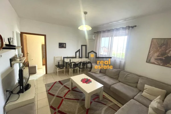 Shtepi me qera Apartament ne Tirane, 1+1, Mobilimi E mobiluar, Pagesa 350  Euro.