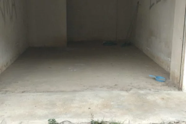 Shitet, Garazh , Fresku, Tiranë - 15,000€ | 13 m²