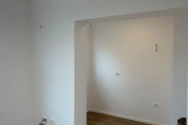 Apartment for sale in Tirana 1+1, Emty