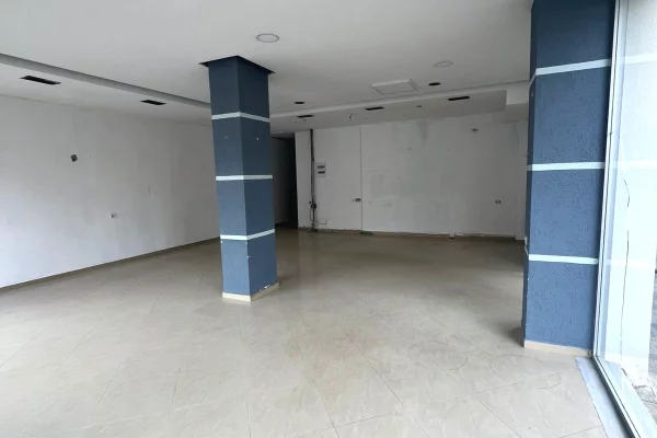 Qera, Ambient Biznesi, Oxhaku, Tiranë - 600€ | 80 m²