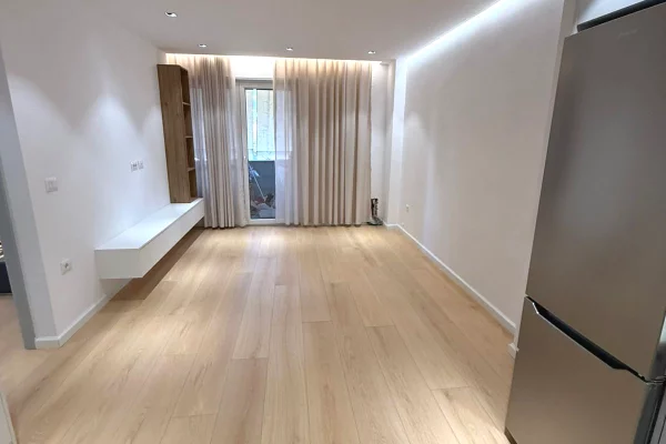 Apartment for sale in Tirana 1+1, Emty