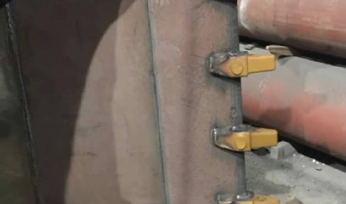 Ofrojme Saldime per gurore eskavatora portaetj