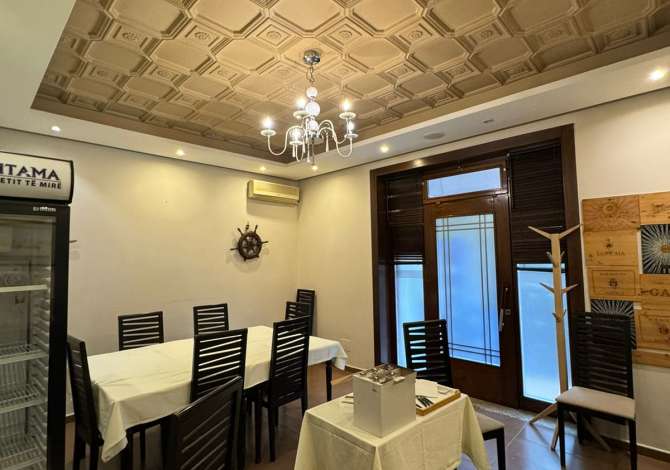 Jepet restorant peshku me qera