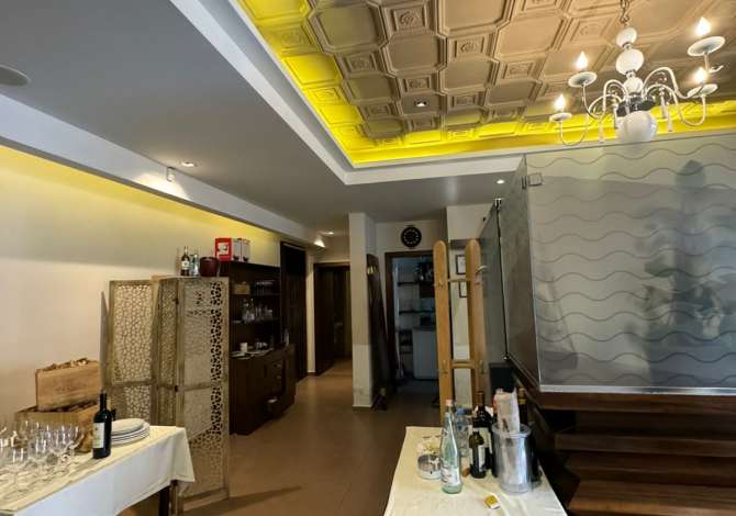 Jepet restorant peshku me qera