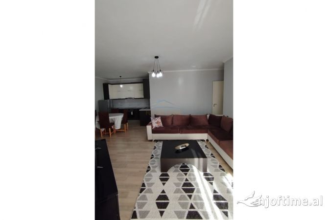 Qera, Apartament 2+1+2, Unaza e Re.