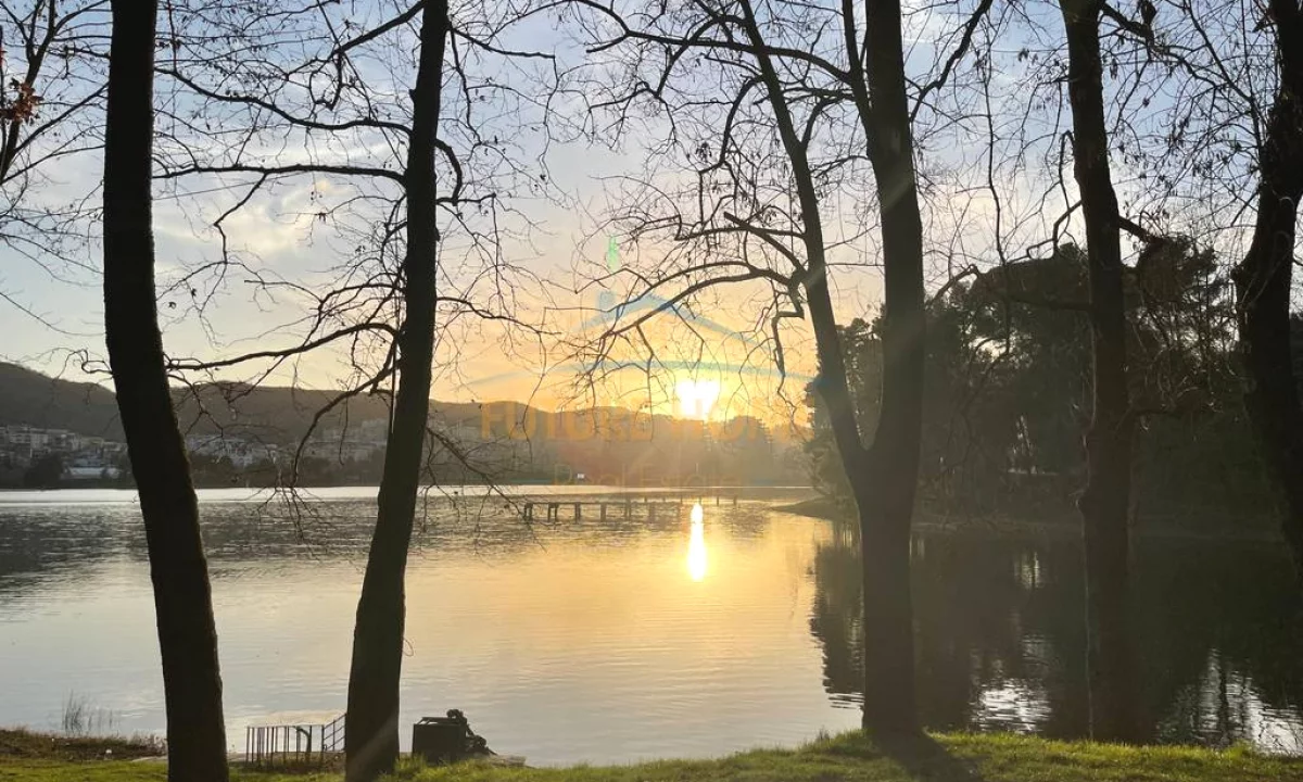 Shtepi ne shitje Apartament ne Tirane, 2+1, Mobilimi E mobiluar, Pagesa 290,000  Euro.