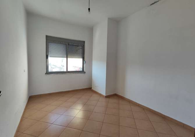 Shtepi ne shitje Apartament ne Tirane, 2+1, Mobilimi Bosh, pa mobiluar, Pagesa 115,000  Euro.