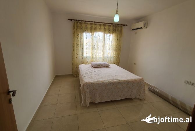 Shtepi ne shitje Apartament ne Tirane, 2+1, Mobilimi E mobiluar, Pagesa 115,000  Euro.