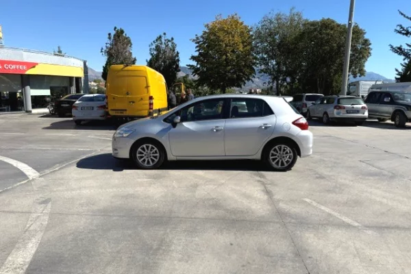 Cars for sale in Saranda, Toyota, 2010 Diesel,Kambio Manual Payment 5,300  Euro.