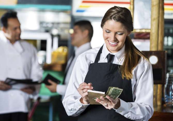 Offerte di lavoro a Tirana, Profession Kamarier/e & Sanitare , , Pagamento 25,000  Leke.