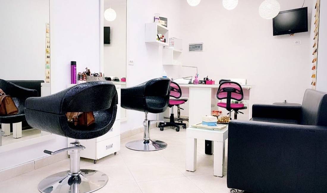 Offerte di lavoro a Tirana, Profession Parukiere/ Estetiste per thojnt , , Pagamento Trattabile.