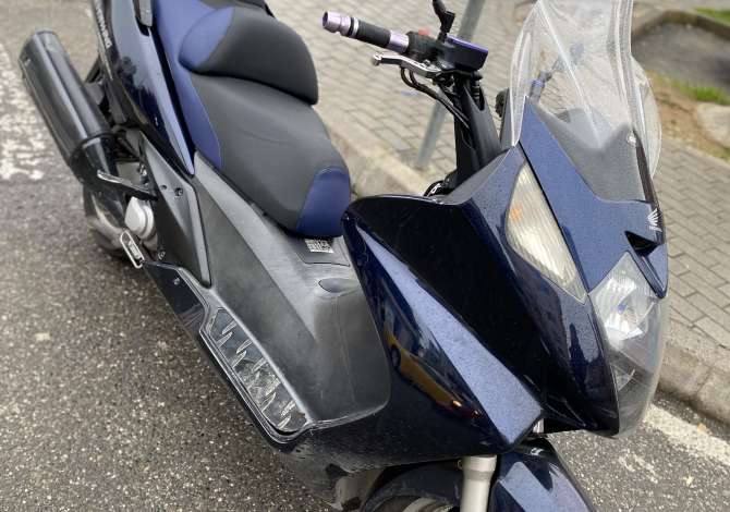 Motorra ne shitje ne Tirane - 2,300 Euro