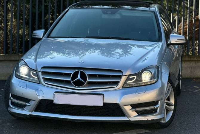 Jepet me qera Benz E class 220 EVO duke filluar nga 40 euro ne dite
