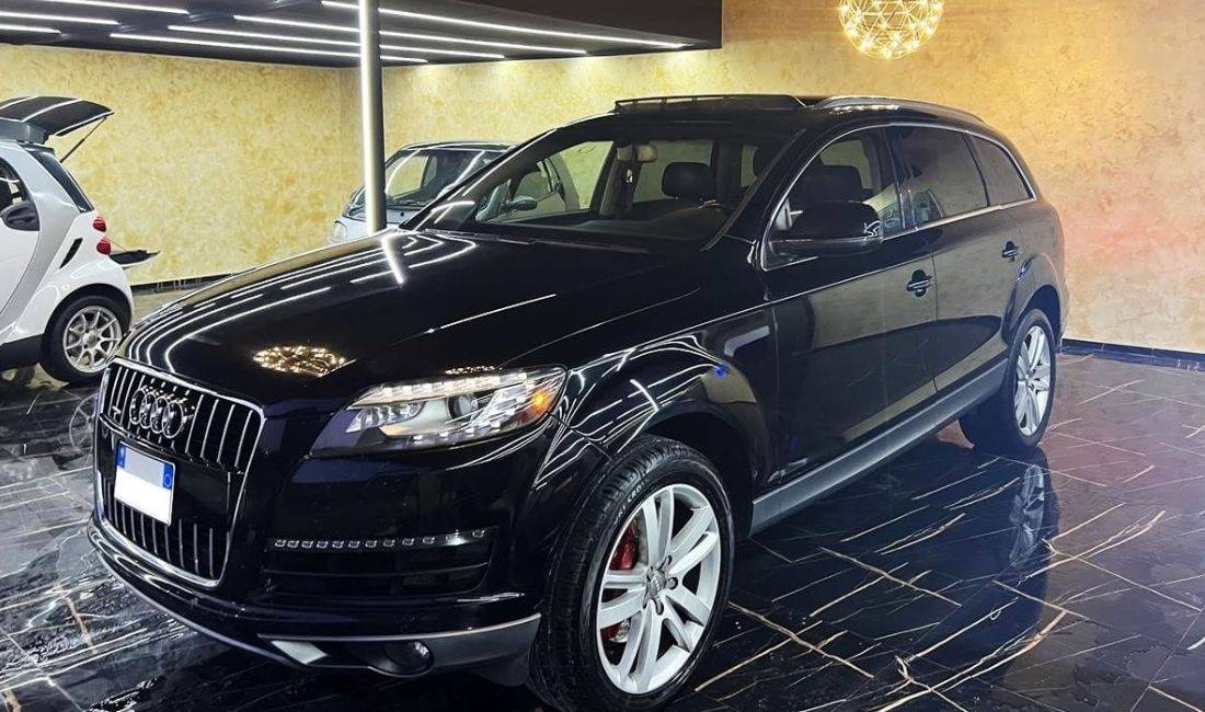 🌟 Jepet me qera Audi Q7  7 vendeshe me cmim nga 70 euro dita  