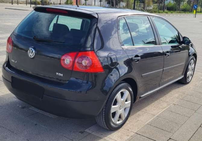 Makine me Qera Golf 5 duke filluar nga 25 euro ne dite