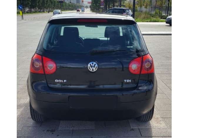 Makine me Qera Golf 5 duke filluar nga 25 euro ne dite