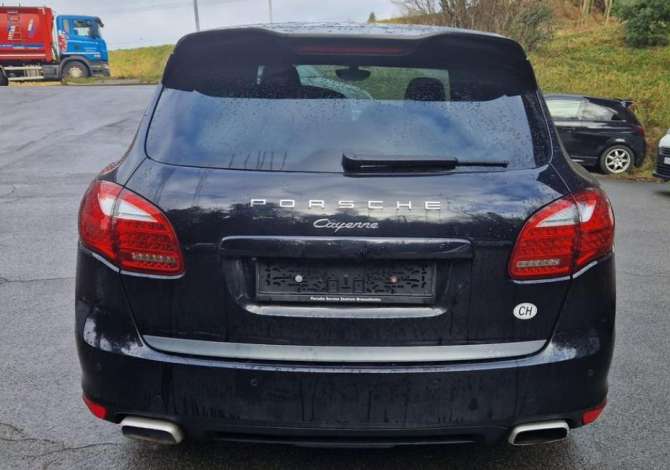 Jepet makine PORSCHE CAYENNE me qera ditore duke filluar nga 120 euro