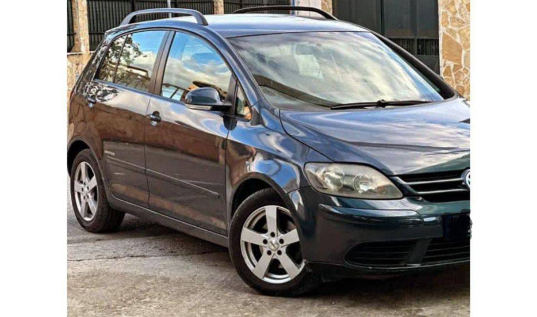 Jepet me qera Volkswagen Golf Plus duke filluar nga 40 euro ne dite