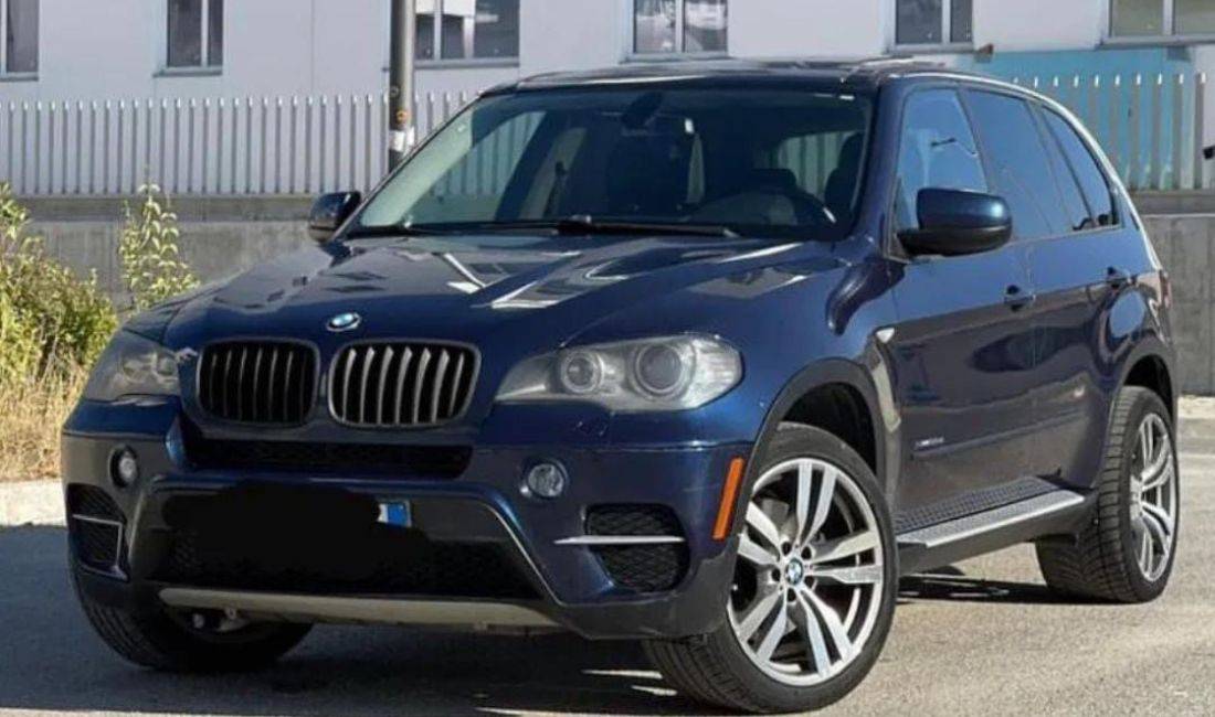 Jepet me qera BMW X5 duke filluar nga 70 euro ne dite
