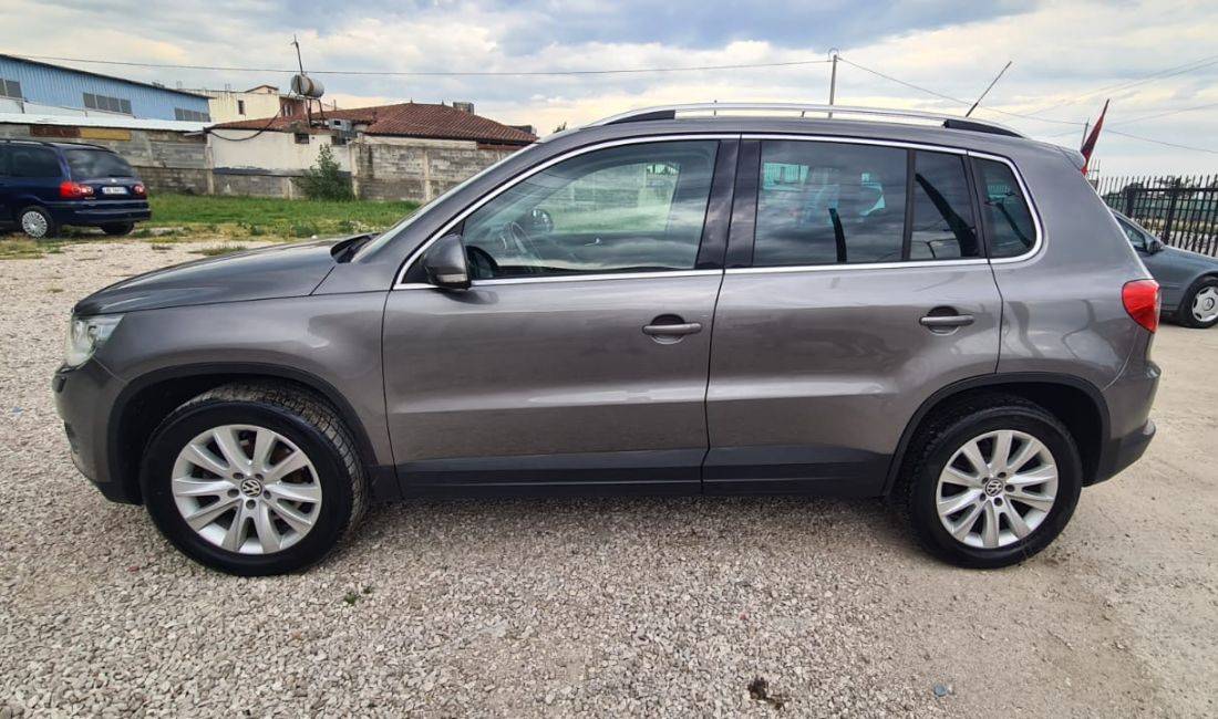 Jepet me qera Makina Tiguan 4x4 duke filluar me 50 Euro dita