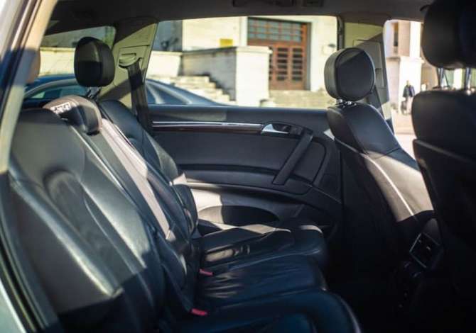 Jepet me qera Makina Audi Q7 duke filluar nga 100 euro dita