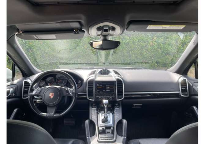 Jepet me qera Makina Porsche Cayen me cmim duke filluar nga 110 Euro dita
