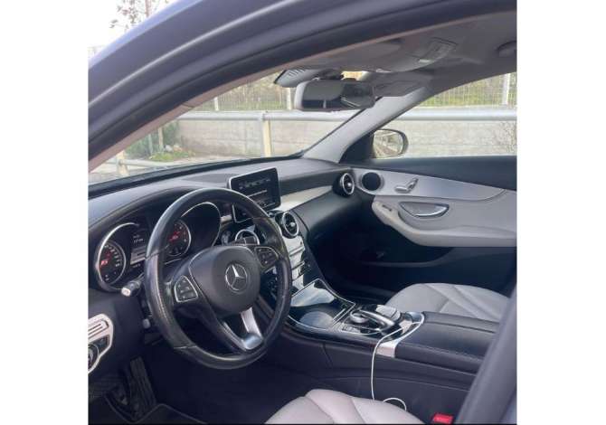 Jepet me qera Makina Mercedes Benz C Class me cmim duke filluar nga 110 Euro dita