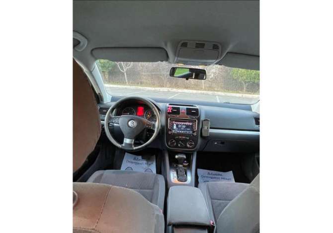 Jepet me qera Makina Volkswagen Golf 5 me cmim ditor duke filluar nga 35 Euro