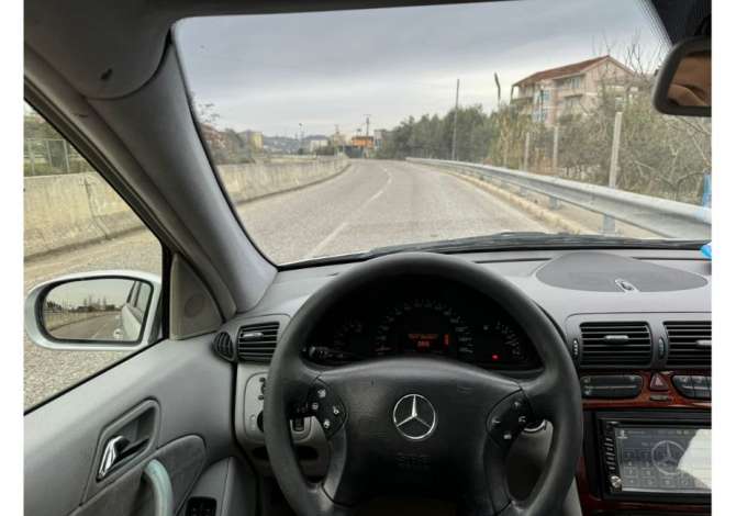 Noleggio Auto a Tirana - 27 Euro