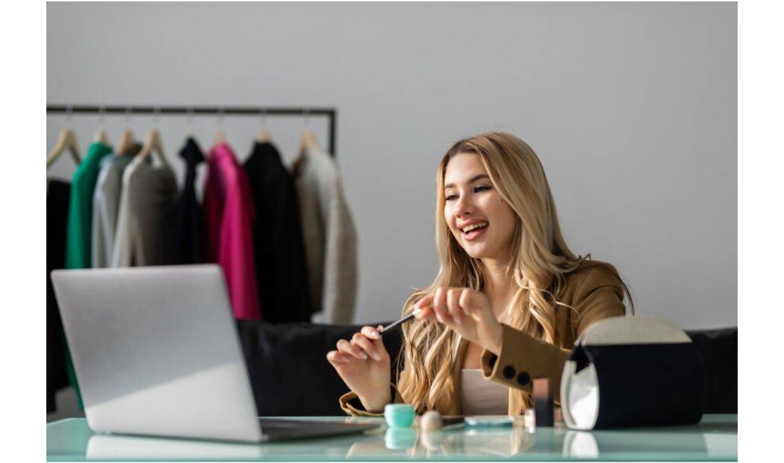 Job Offers in Tirana, Profession Shitese per dyqan online , With experience, Payment 45,000  Leke.