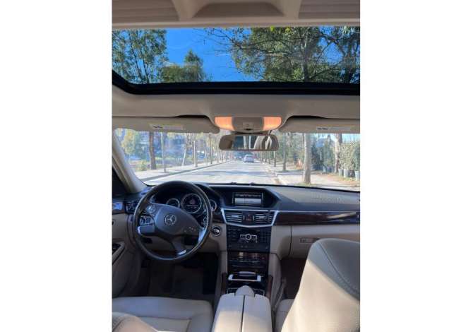 Jepet me qera Makina Mercedes Benz E-Class me cmim ditor duke filluar nga 45 Euro