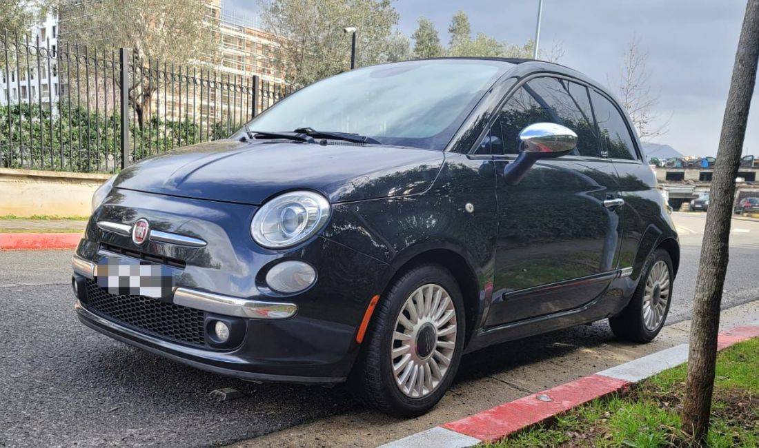 Jepet me qera Makina Fiat 500 Cabrio me cmim ditor duke filluar nga 30 Euro dita