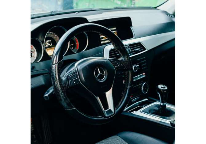 Noleggio Auto a Tirana - 45 Euro