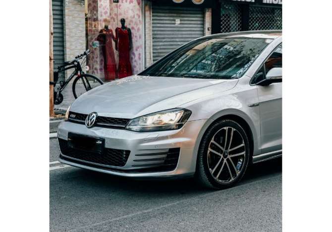 Jepet me qera Makina Volkswagen Golf 7 me cmim ditor duke filluar nga 40 Euro 