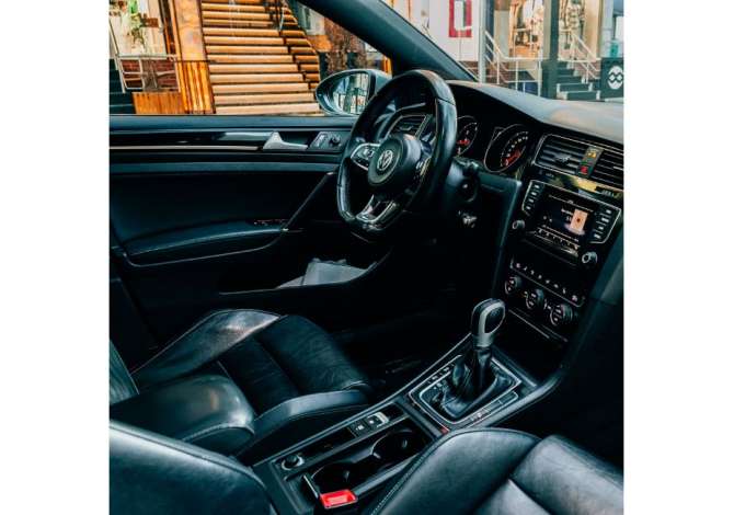 Jepet me qera Makina Volkswagen Golf 7 me cmim ditor duke filluar nga 40 Euro 